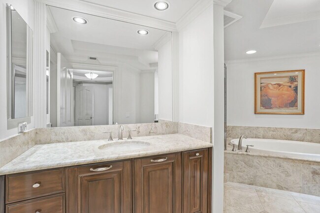Building Photo - 3800 N Ocean Dr