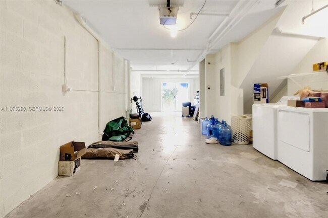 Building Photo - 742 NE 90th St