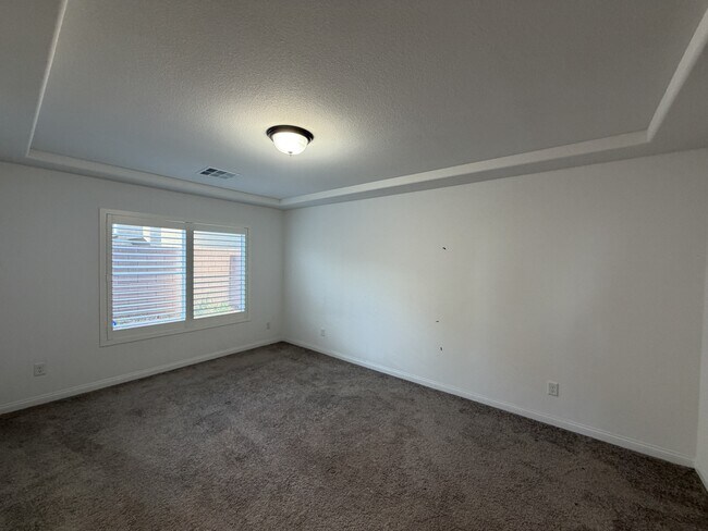 Building Photo - 7008 W Steele Canyon St