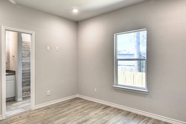 Building Photo - 9775 Black Gum