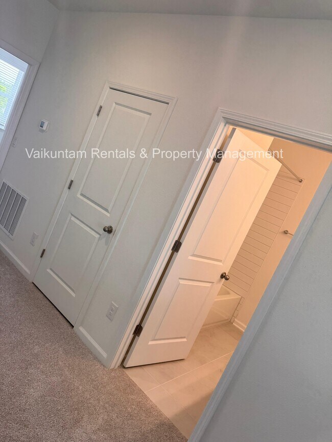 Building Photo - 91 Silver Myrtle Ct