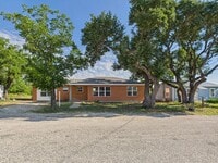 Building Photo - Harper TX Rental