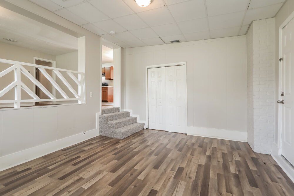 Building Photo - 6511 Burgundy Rd S