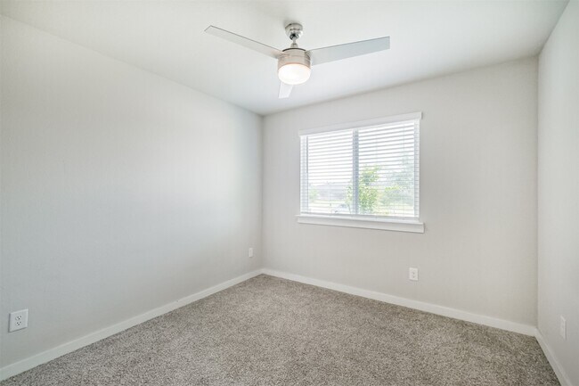 Building Photo - 12534 Newport Arch Ln
