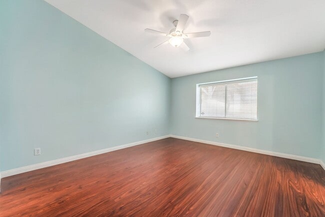 Building Photo - Spacious Single-Story Living with Oversized Lot and Dual Living Areas!