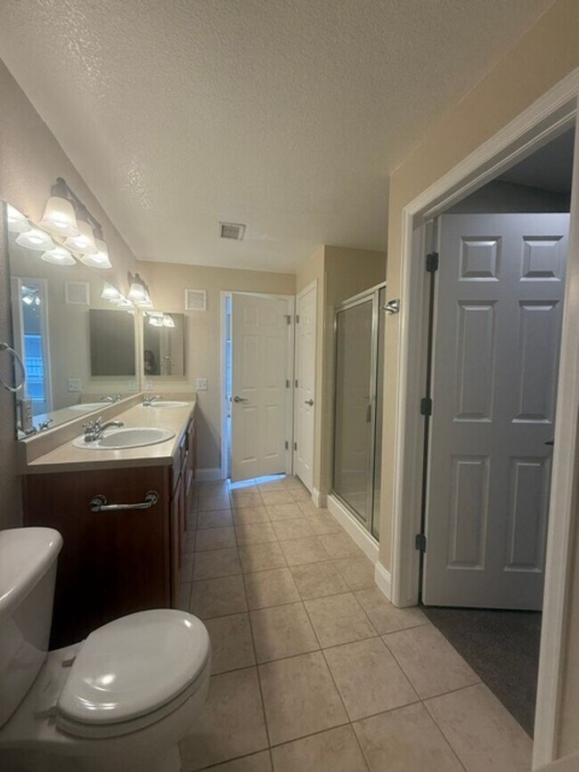 Building Photo - 16687 Las Ramblas Ln