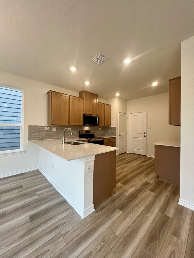 Building Photo - 14839 Vance Jackson Rd