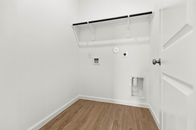 Building Photo - 30314 Tall Fescue Dr
