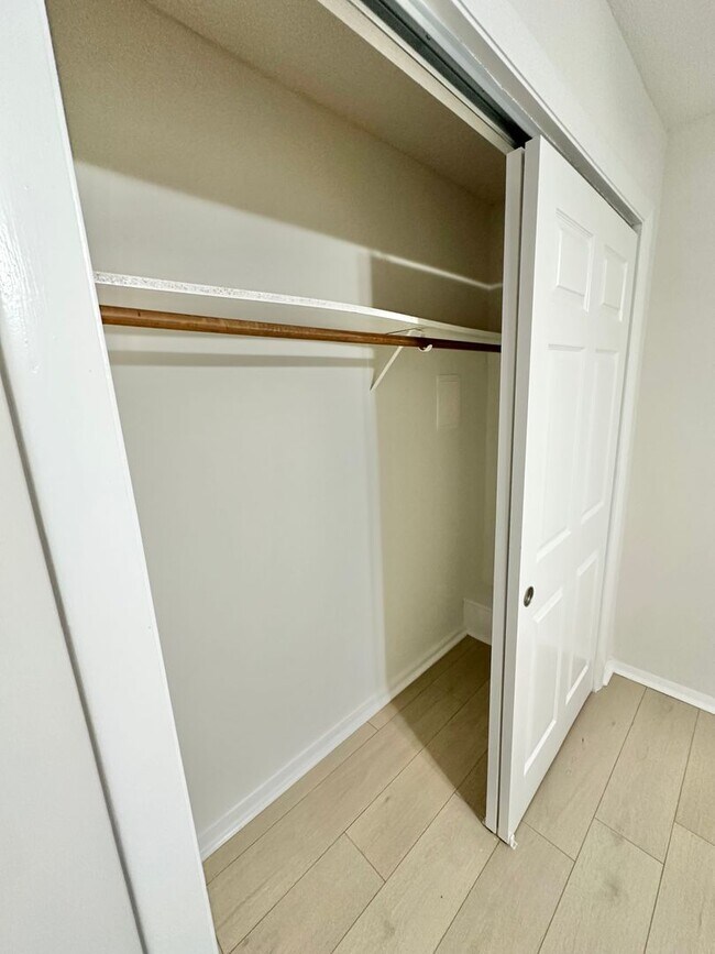 Building Photo - 492 East St