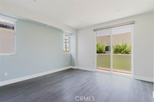 Building Photo - 4418 Kingswell Ave