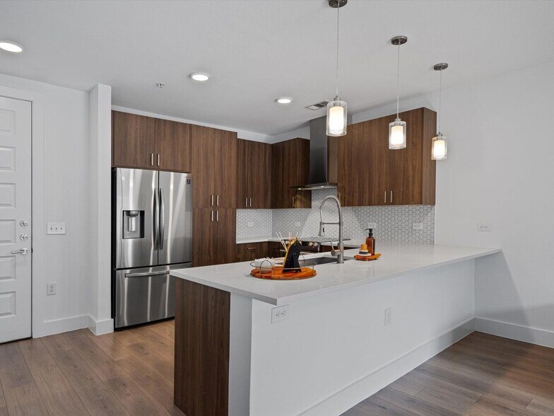 Kitchen - 2213 Poquito St