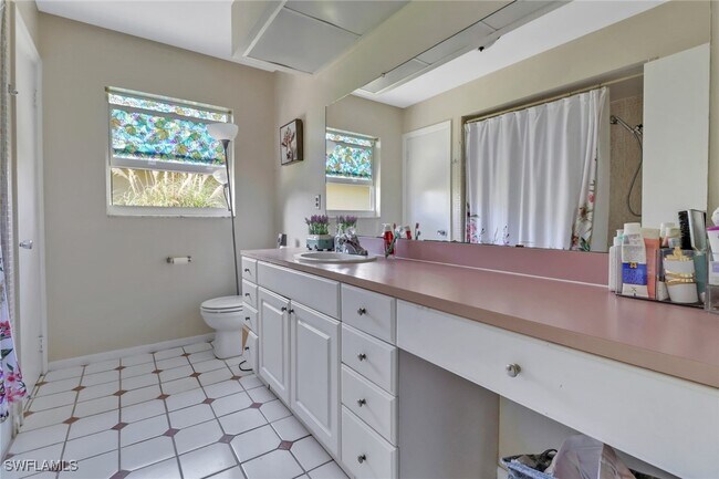Building Photo - 5333 Malaluka Ct