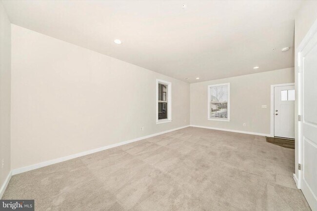 Building Photo - 3635 Stone Barn Dr