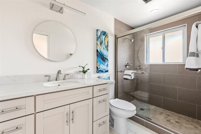 Building Photo - Charming 4-Bed Home