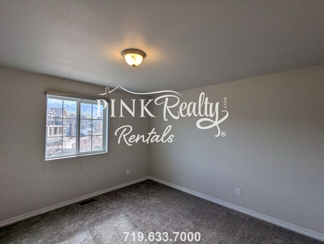 Building Photo - 19 N Raven Mine Dr