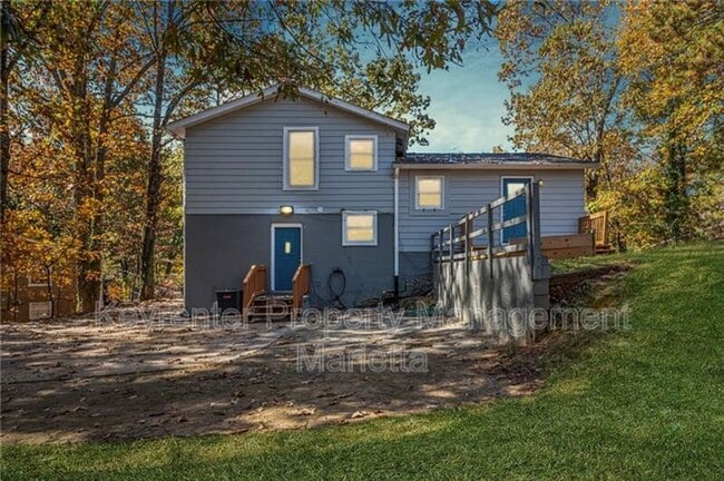 Building Photo - 1056 Azalea Cir NE
