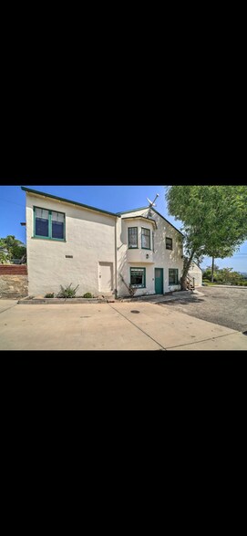 Building Photo - 621 N Mill St