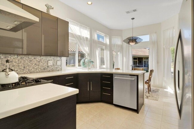 Building Photo - 38635 Orangecrest Rd