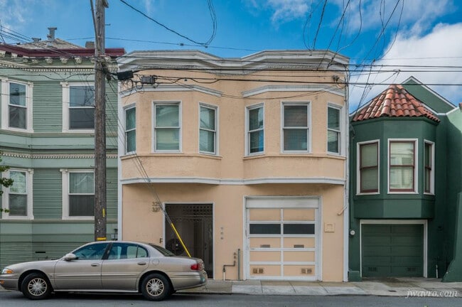 Building Photo - 327 Arlington St