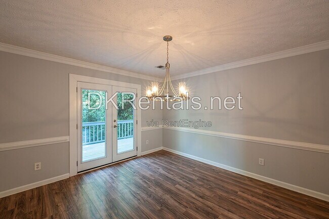 Building Photo - 114 Eagle Glen Dr