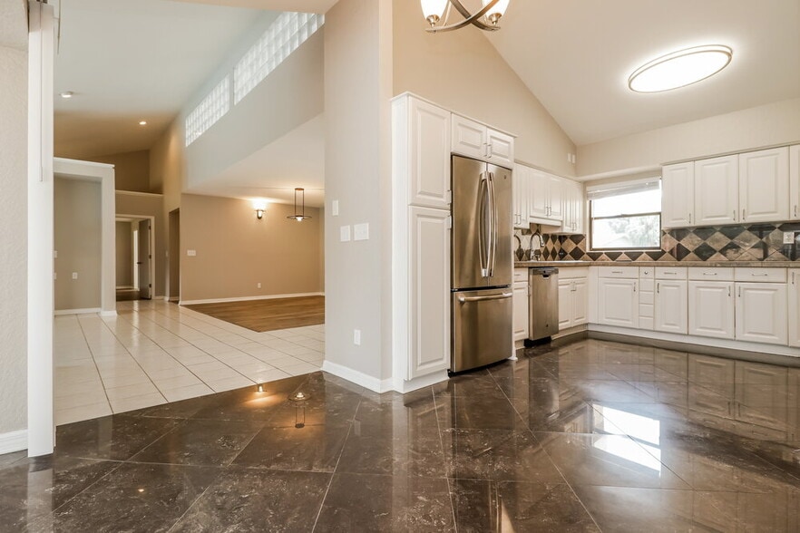 Building Photo - 3334 Brian Rd N