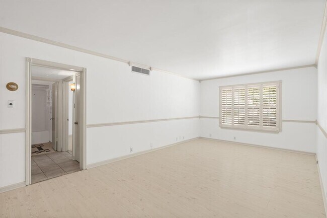 Building Photo - 2601 Bellefontaine St