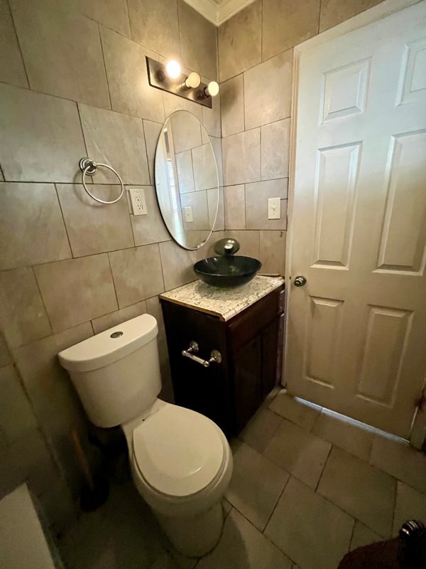 Building Photo - 6044 Cordova Rd