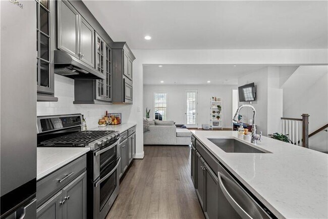 Building Photo - 3204 Lynk Alley