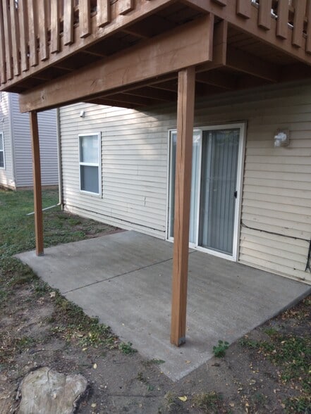 Building Photo - 931 Minns Dr