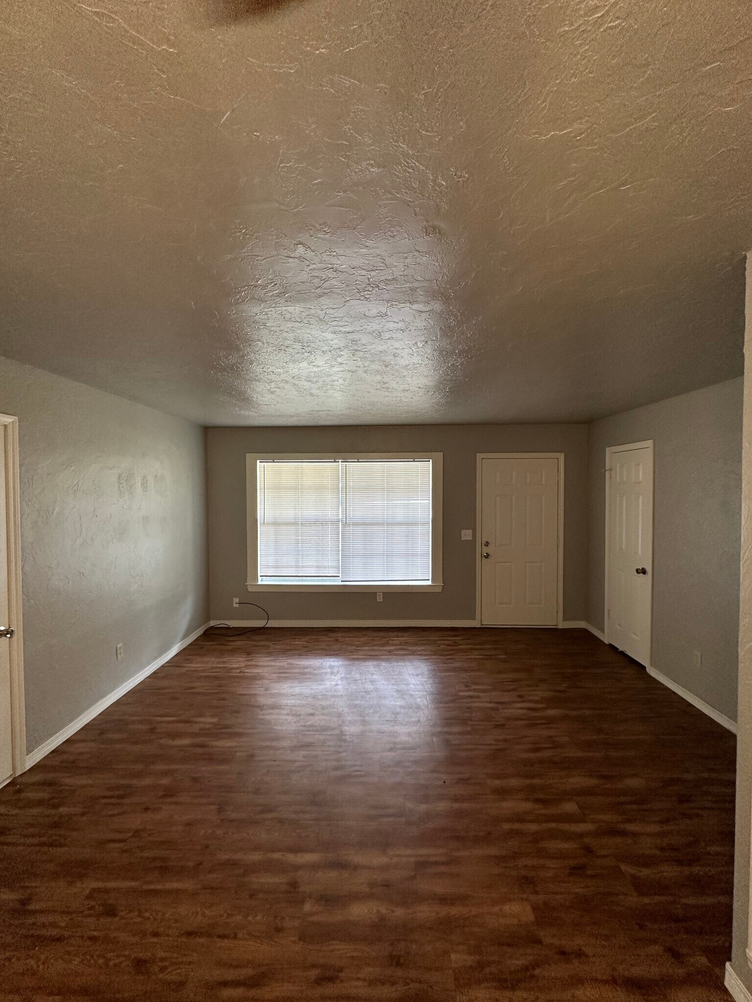 Building Photo - 1708 Westchester Dr