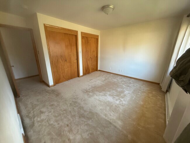 Bedroom 1 - 1011 Woodland Dr