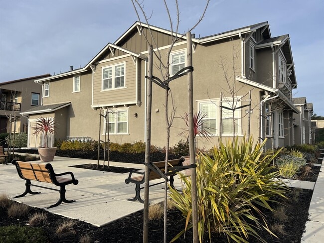 Building Photo - 18673 McClellan Cir