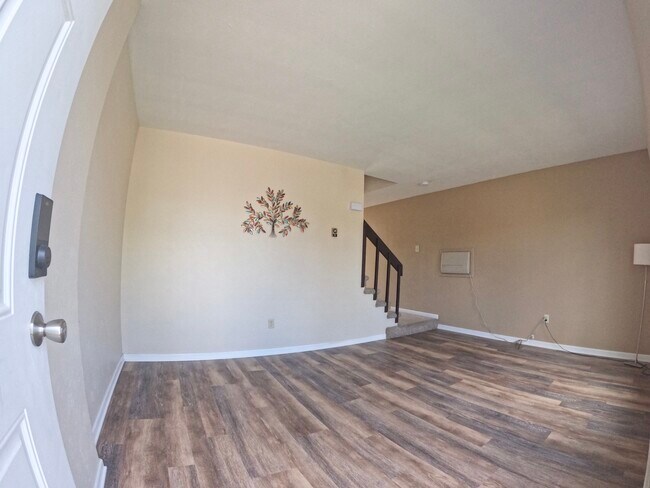 Living room - 5283 Wyandot St