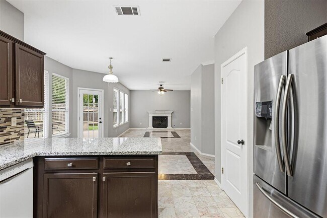 Building Photo - 2813 Cortez Dr