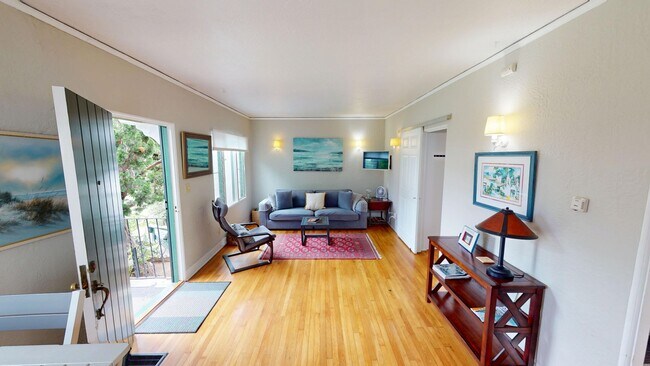 Building Photo - Furnished One Bedroom Available at Granada Court!