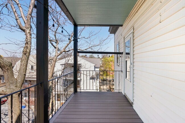 Building Photo - 9 Hardan Rd
