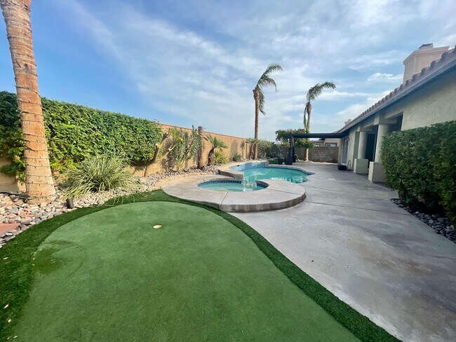 Building Photo - COMING SOON!!! Beautiful 3 Bedroom, 2 Bathroom + Den Residence in the Heart of La Quinta!