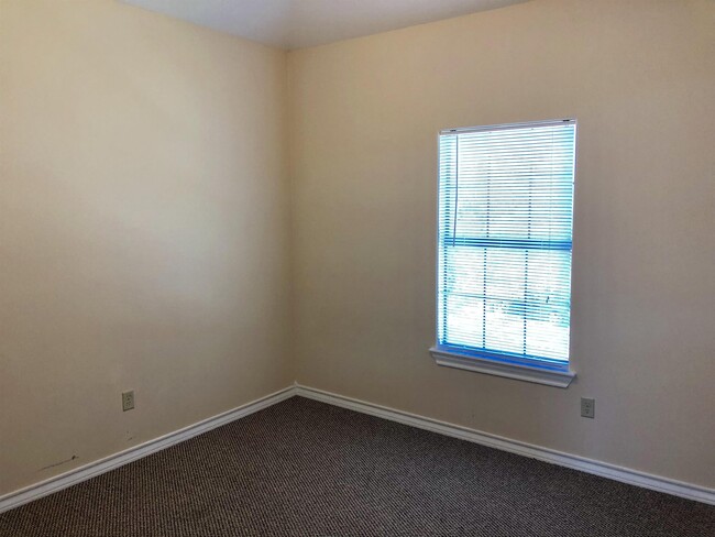 Building Photo - 4246 Dorel Dr