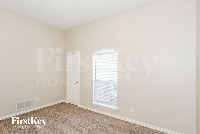 Building Photo - 2513 Elliott Ave