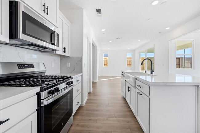 Building Photo - 4412 Canyon Coral Wy