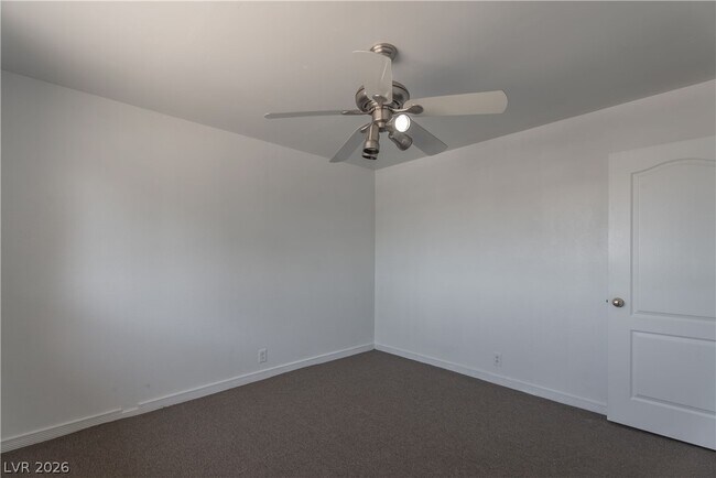 Building Photo - 2298 Golden Arrow Dr