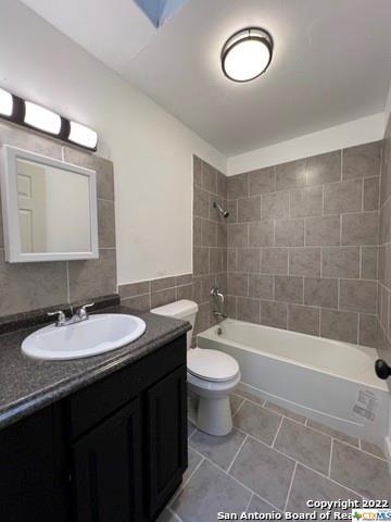 Building Photo - 5003 Prince Valiant Dr