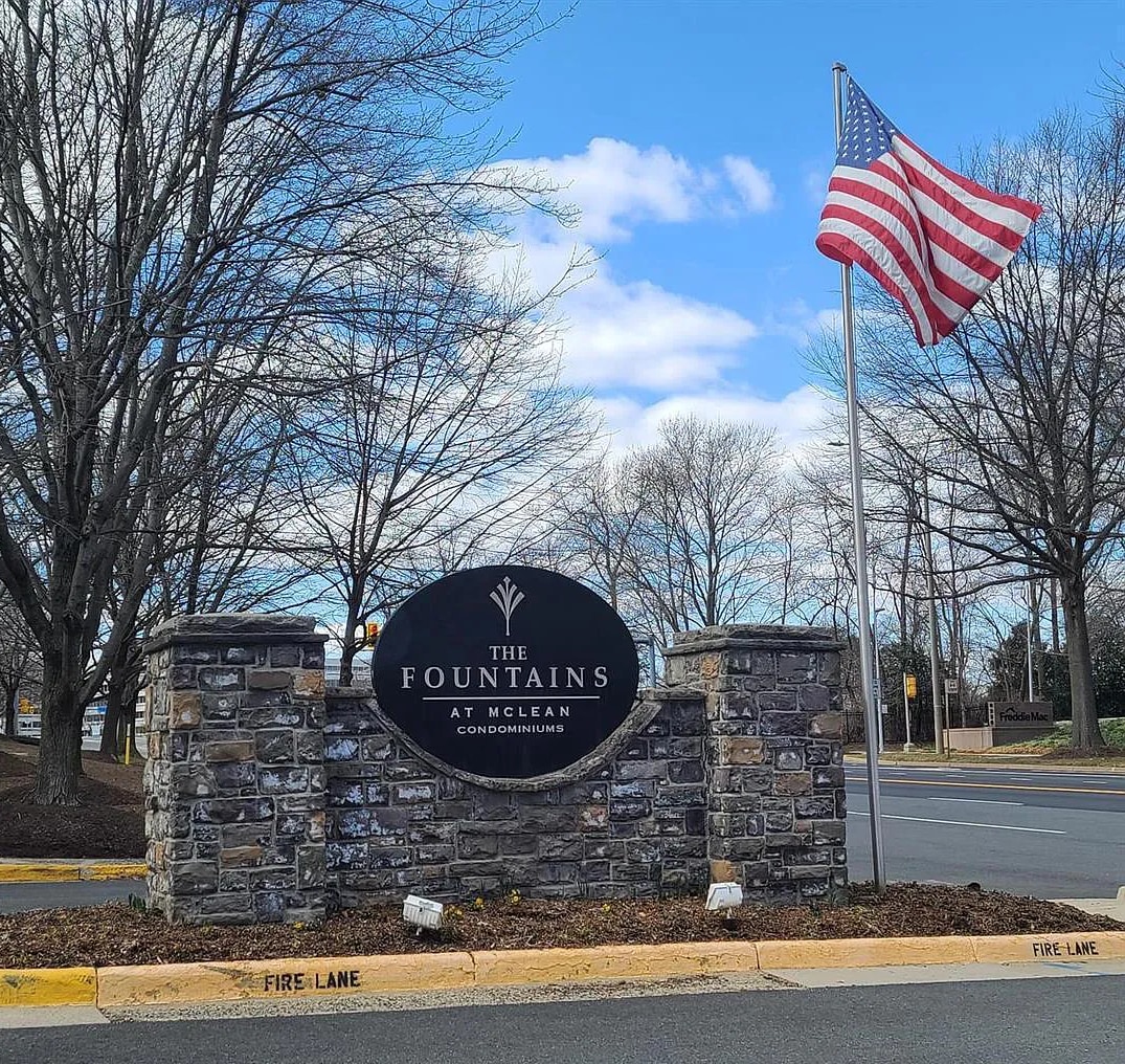 Building Photo - 1504 Lincoln Way