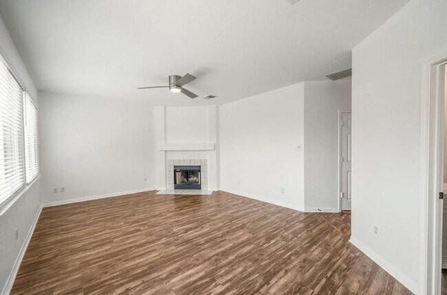 Building Photo - 2507 Eastwood Ln