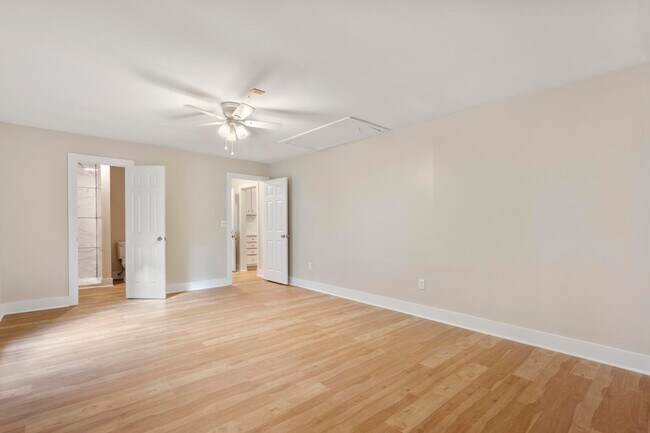 Building Photo - 298 Summerset Ln