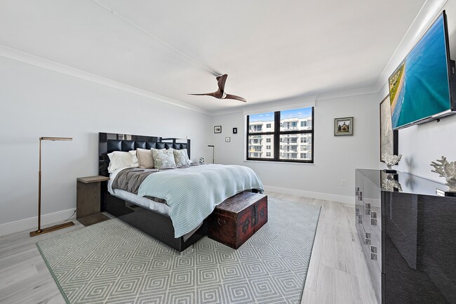 Building Photo - 3456 S Ocean Blvd