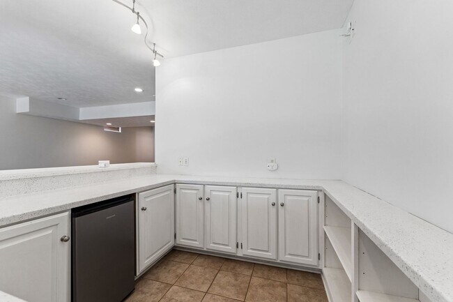 Building Photo - 4 Bedroom Elkhorn Ranch!