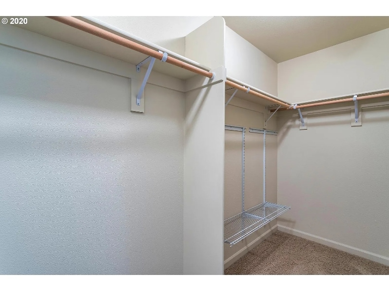 Building Photo - 10528 NE Gateway St