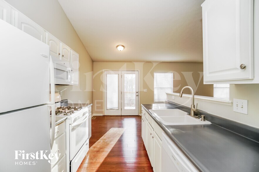 Building Photo - 714 Keltoncrest Dr