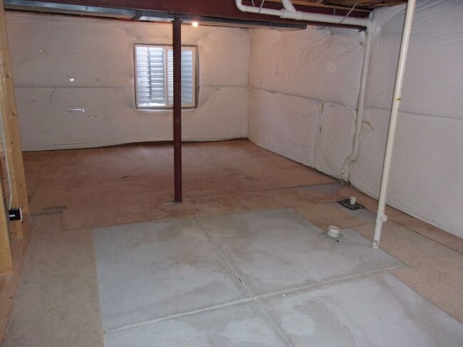 Building Photo - 8361 Newbury Way